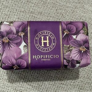 Beautifully Scented Violet Bouquet Triple Mill Italian Soap ( set of 2)
